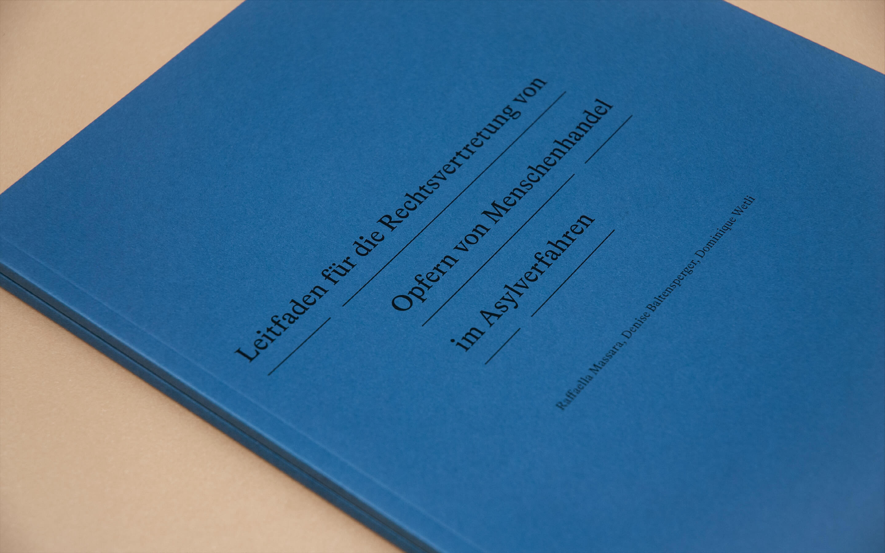 Rechtsberatungsstelle-Bern-Menschen-in-Not-Editorial-Design-Typografie-Handbuch-Rapperswil-Parizzi-Buchdruck-und-Gebrauchsgrafik